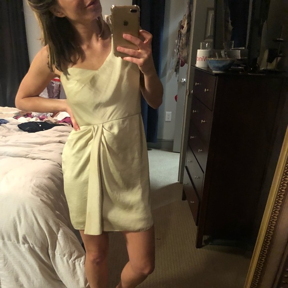 Light green cocktail dress - Picture 3 of 4